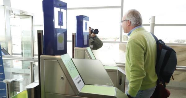 Calls for urgent review of Schengen Entry-Exit System as Britons face travel nightmare, three hours queues