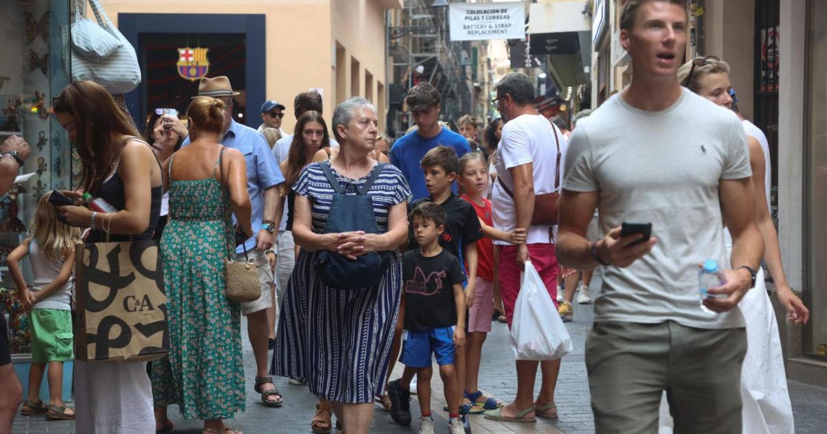 Biggest growth in Balearics tourist numbers includes fake friends and family