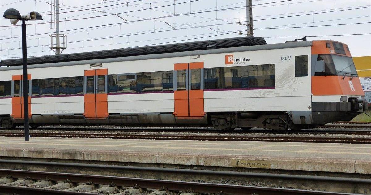 Barcelona train driver dies in second train derailment in Spain in 48 hours