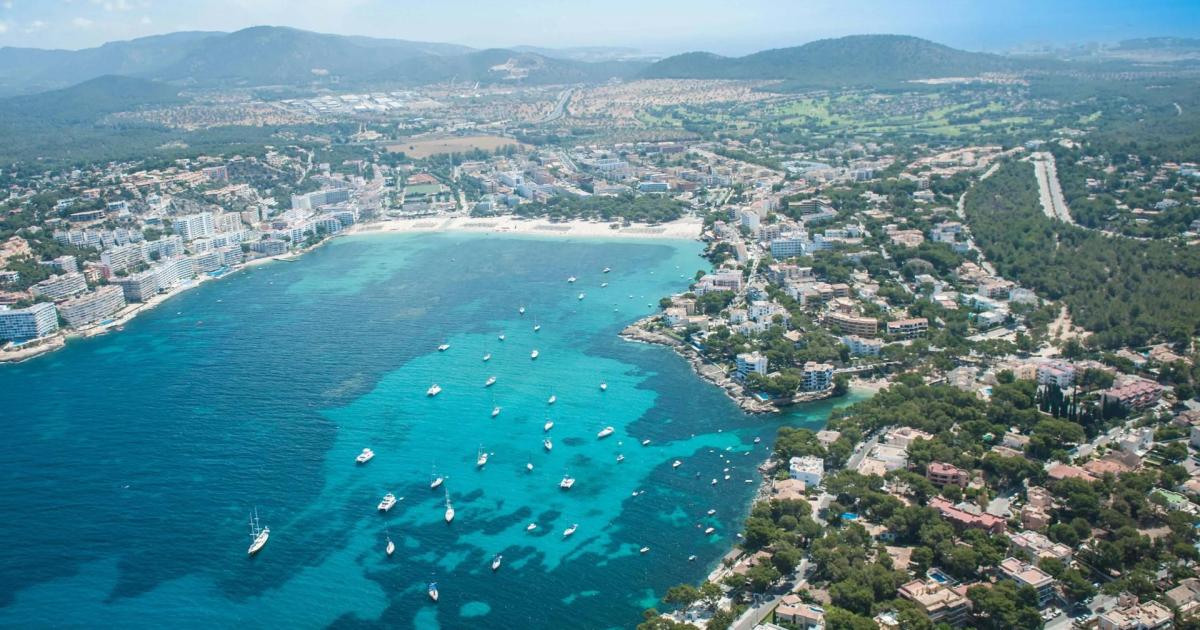 Calvia nominated for Best Beach Destination in Spain: cast your vote!