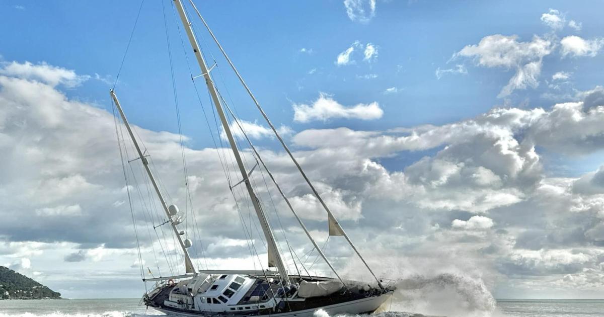 German luxury yacht stranded off Mallorca: one owner sells share for just €1
