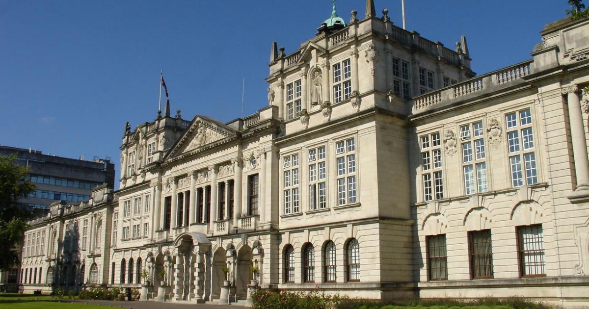 €11,500 for Spanish students to study a master’s degree in the United Kingdom