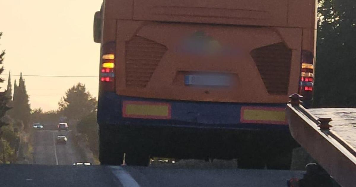 Mallorca tourist cyclist seriously injured after being hit by coach: driver tests positive for cocaine