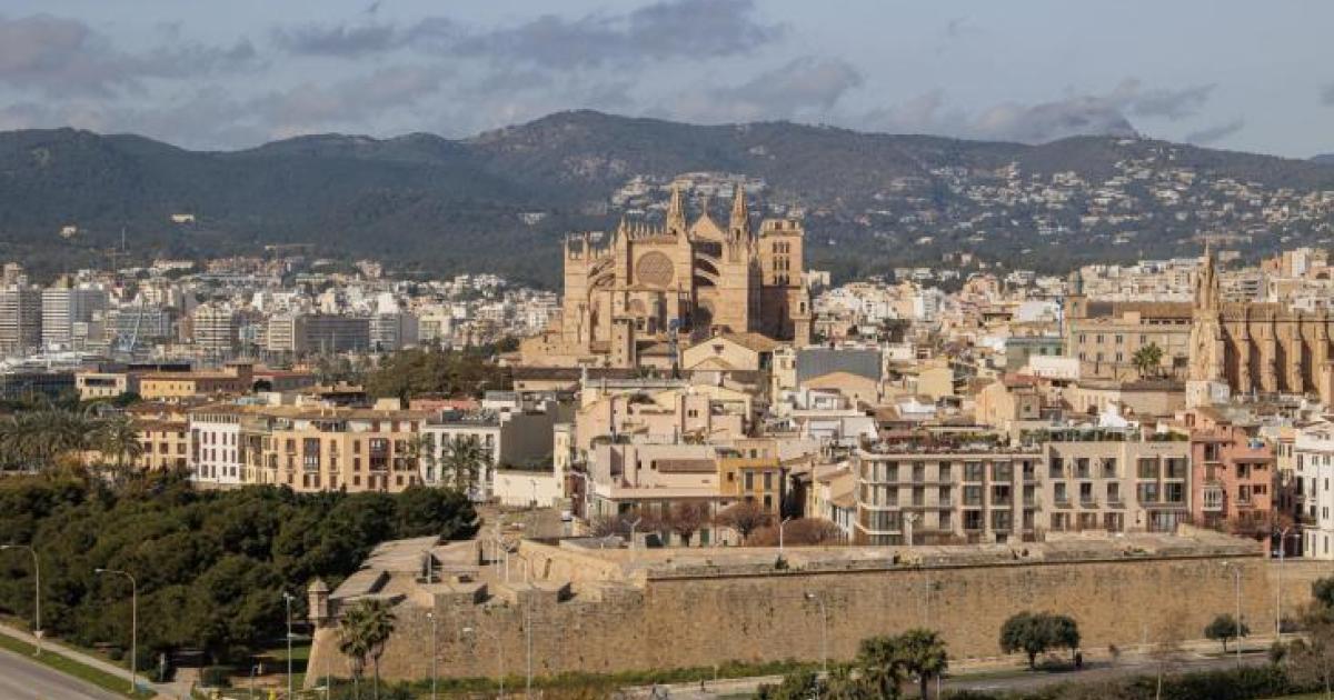 Spanish plans to tax British home buyers with 100 percent surcharge stalls