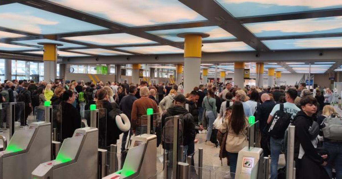 Ryanair boss slams new EU border controls: “Britain being punished for Brexit”