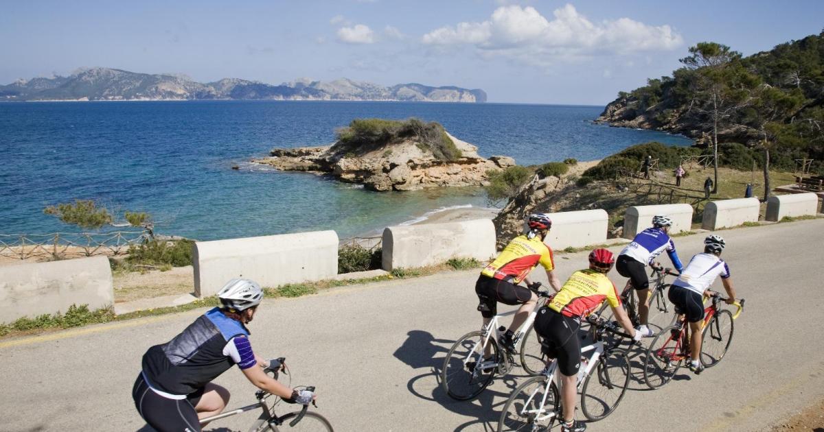 Air Canada increasing seat availability on flights to Palma from Montreal because of cycling demand