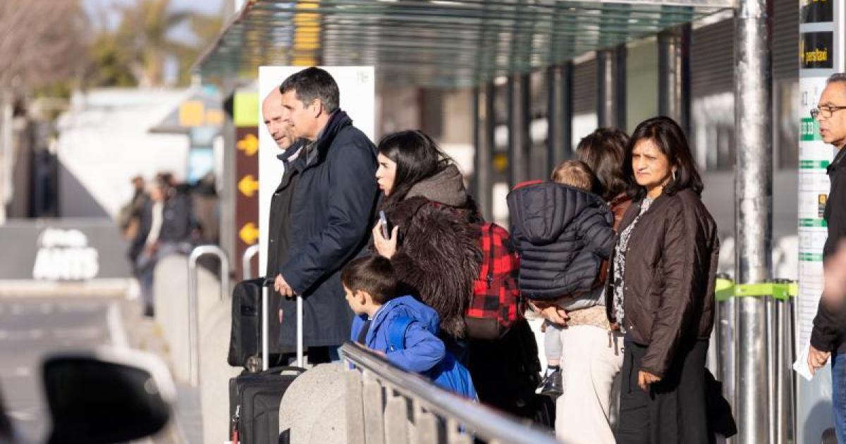 British residents in Ibiza want help to avoid new EES border control airport queues: “It’s unacceptable”