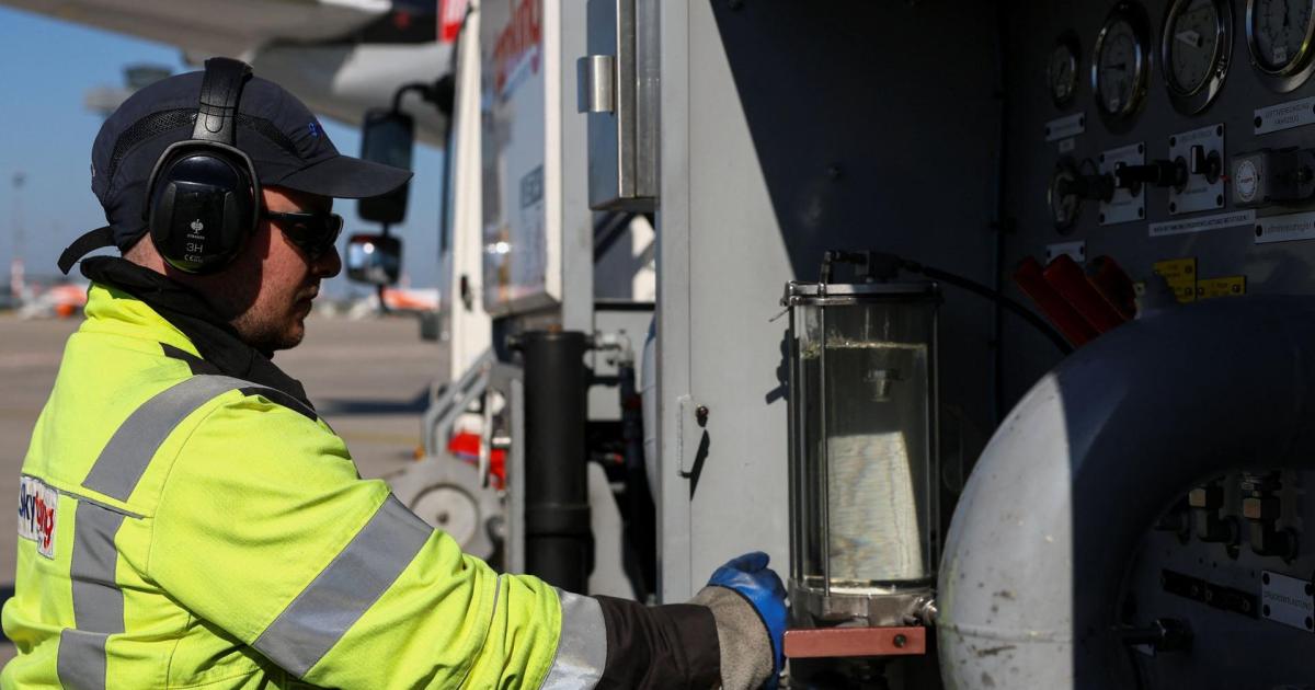 Spain says it would join potential EU jet fuel sharing as data shows more supply coming