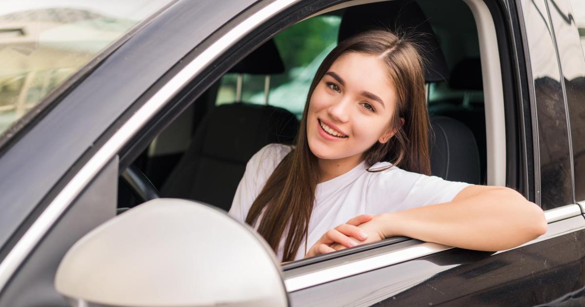 Spain to allow under-18s to drive under supervision in major DGT rule change