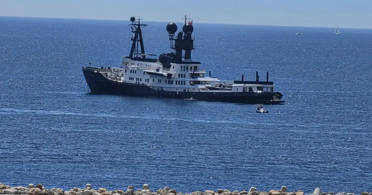 From a tug to a super-yacht, the legendary Arctic off Puerto Portals