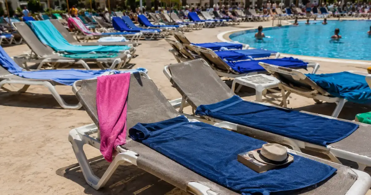 ‘Sunbed wars’ tourist wins €900 payout after family left without loungers