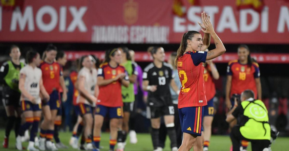 Spain thrash the 'barbie dolls' 4-0