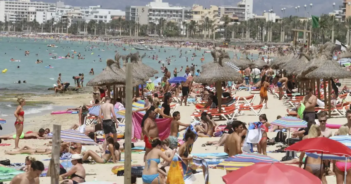 "This July is proving to be quite bad": High summer in Mallorca; the tourists are here, but what about the spending?