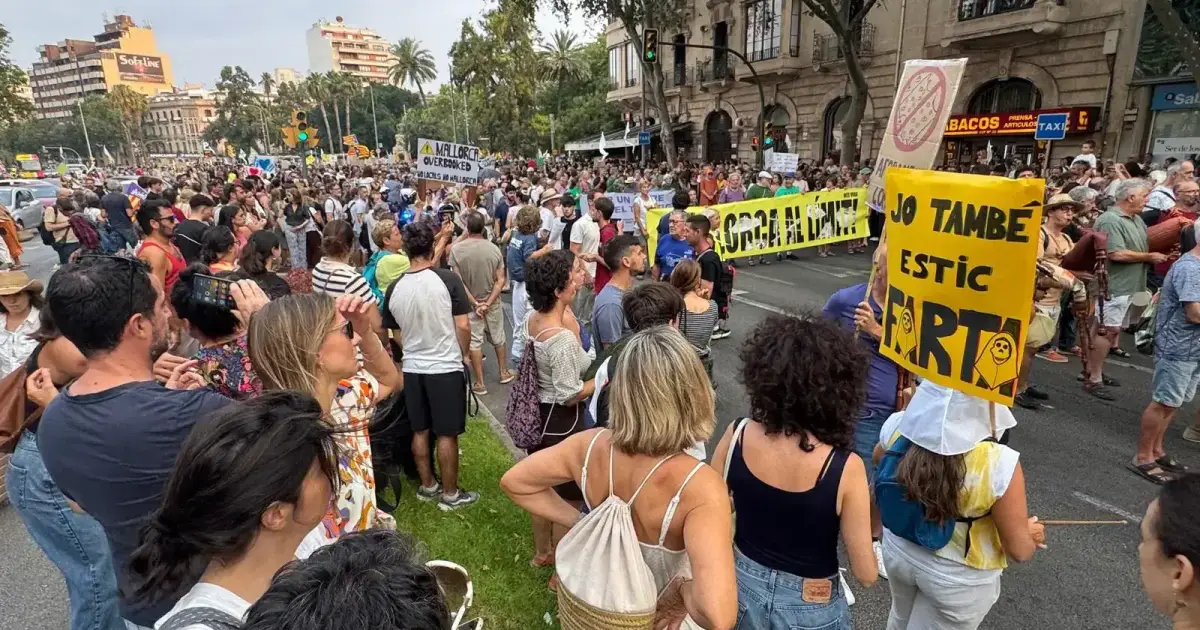 Balearic president told to stop the "childish" blame of others for Mallorca's overtourism