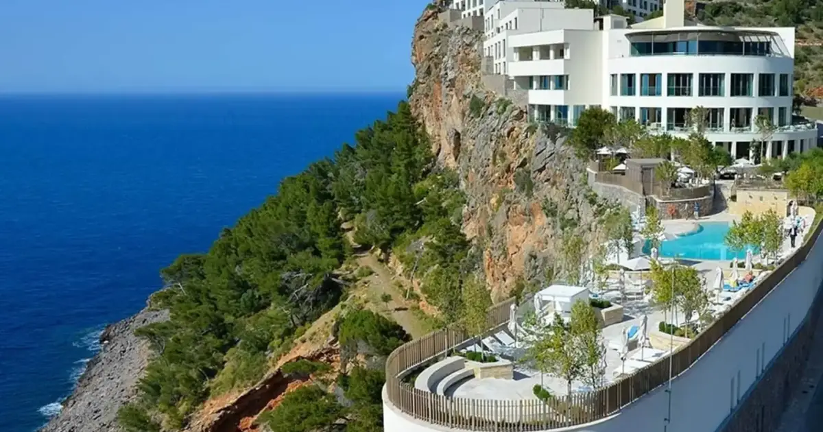 While the talk is of containing tourism growth, investment in Mallorca hotels shows no signs of slowing