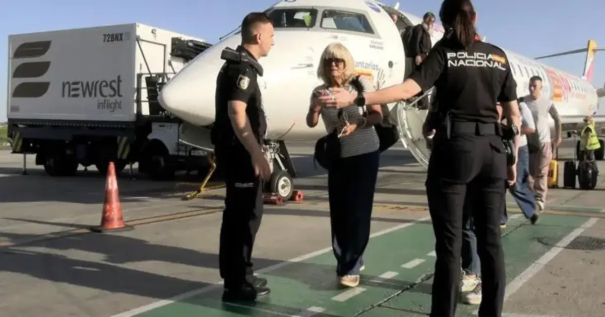 Italy, Spain extend tit-for-tat border controls after Ceuta migrant surge