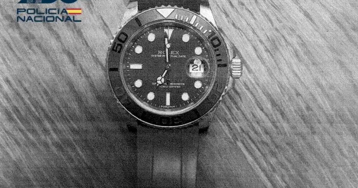 Arrested for snatching a luxury watch from a tourist in Mallorca
