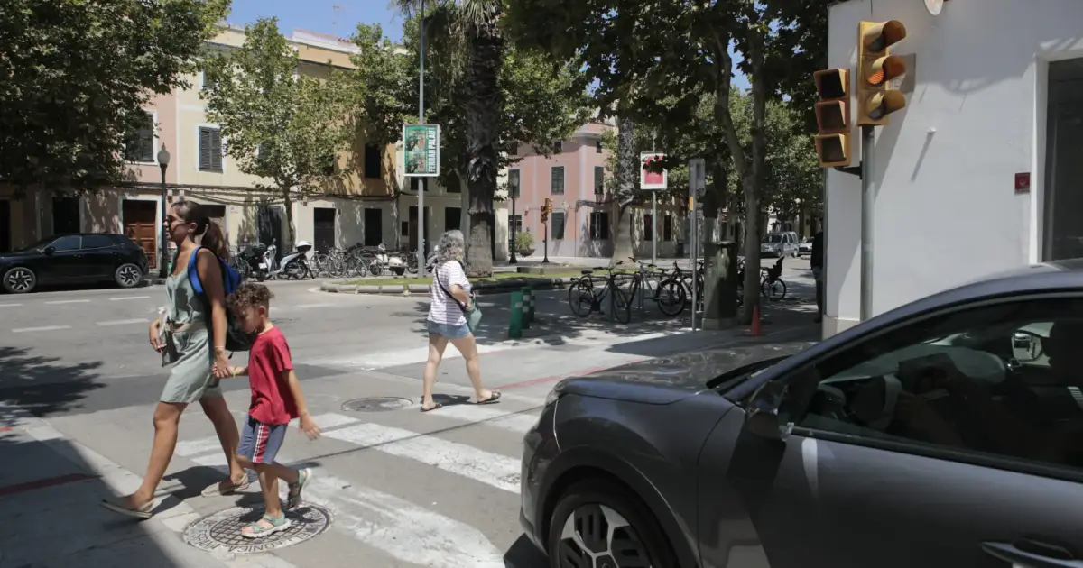 Spain changes traffic light rules from October 1 - what drivers need to know
