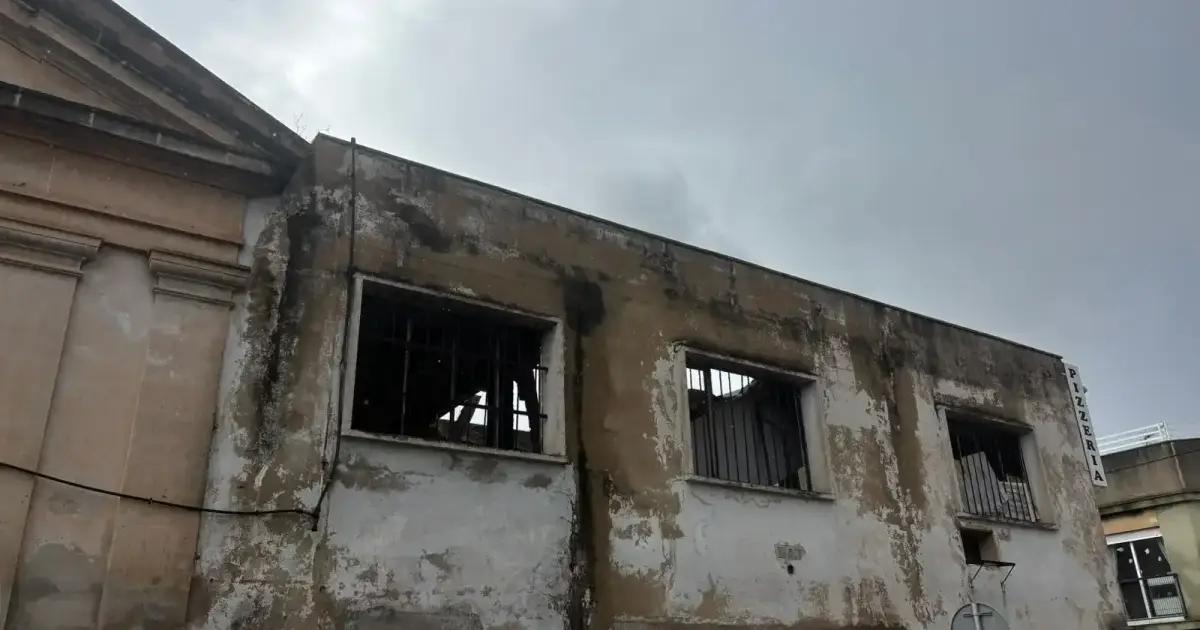 Heavy rain causes partial roof collapse of old cinema in Mallorca