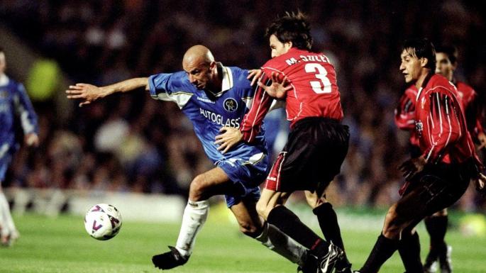 Vialli in action against Real Mallorca.